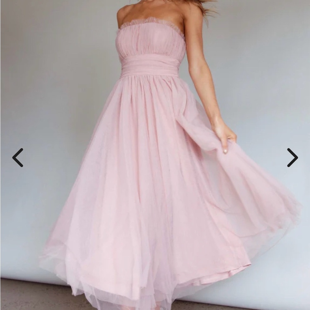 Selfie Leslie Pale Pink Strapless Midi Tulle Dress